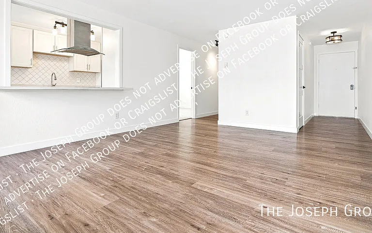 11556 Greenwood Ave N #203 — Photo 14