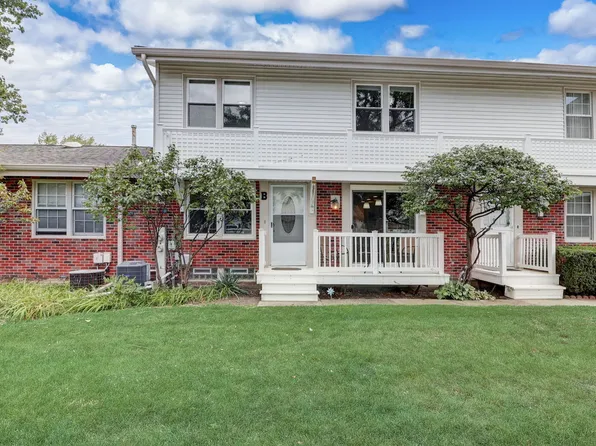 322 Fairchild Ct Unit B, Bloomingdale, IL 60108