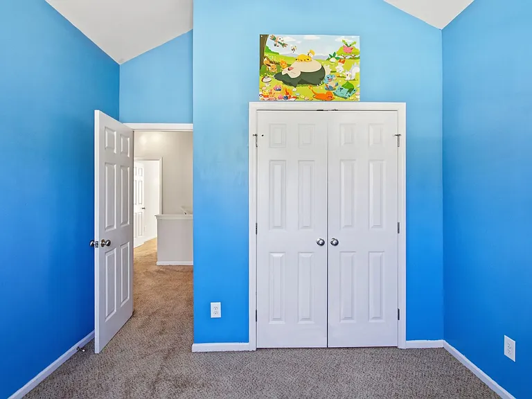 412 Savannah Dr — Photo 13