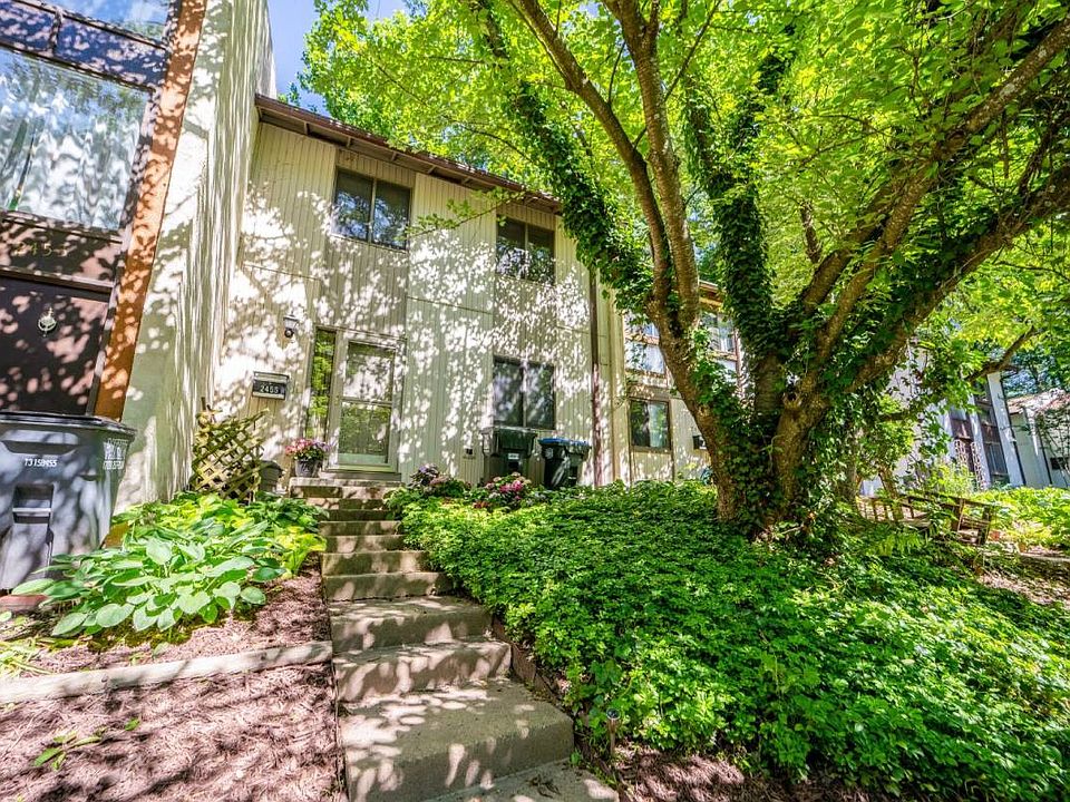 1st image of 2455 Pyrenees Ct