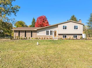 12146 Linden Rd, Linden, MI 48451