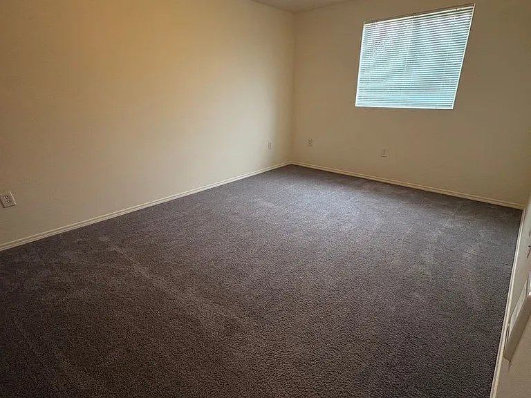 #345 Quail Hollow Apts — Photo 3
