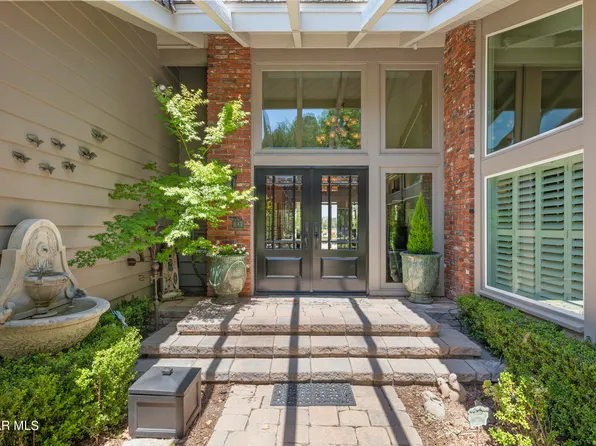 32373 Lake Pleasant Dr, Westlake Village, CA 91361