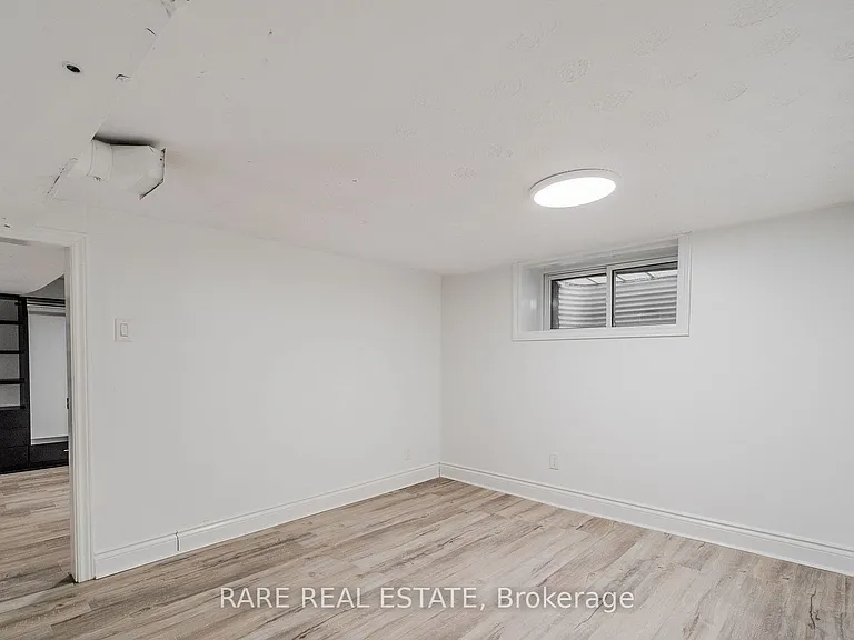 538 Roxton Rd #LOWER — Photo 2