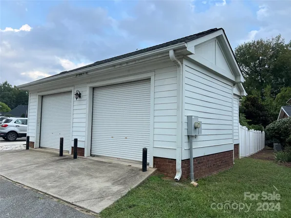 5550 Yorke St NW, Concord, NC 28027