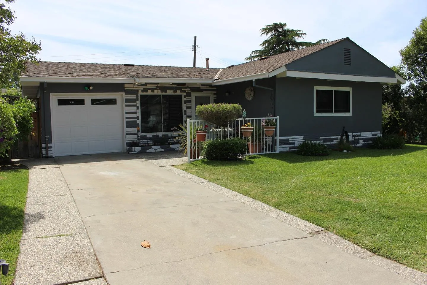 10349 Lochner Dr photo 1