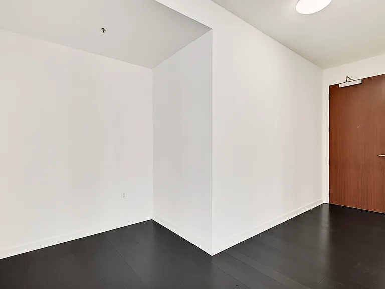 301 Main St #11B — Photo 3