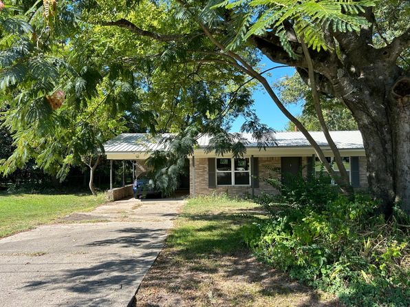 124 Dalby St