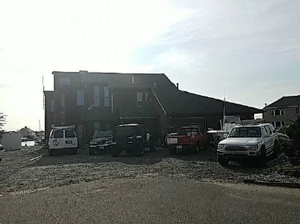 822 Forepeak Dr, Forked River, NJ 08731