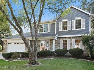 10S150 Suffield Dr, Downers Grove, IL