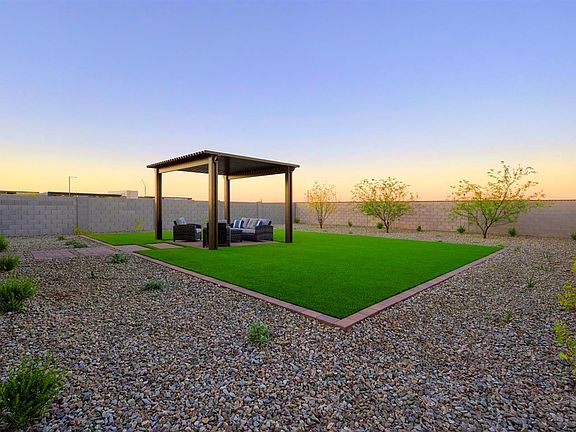 SAMPLE BACK YARD
