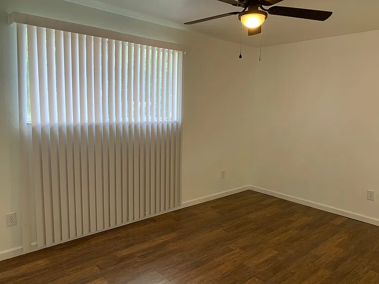 6120 SW 12th Pl — Photo 18