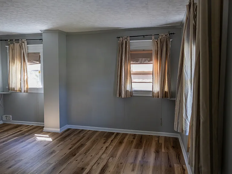 263 Bell St — Photo 13