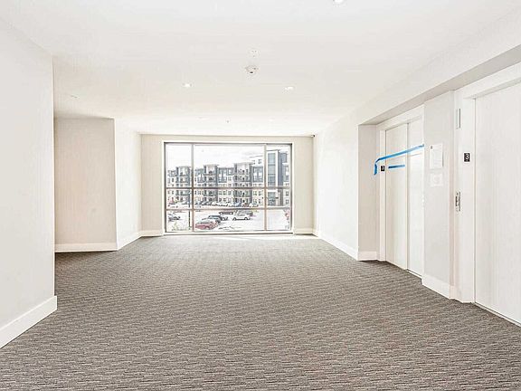 2nd image of 640 Sauve St #313