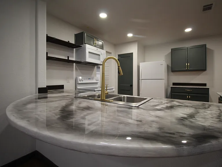 1015 W Kuykendall St — Photo 6