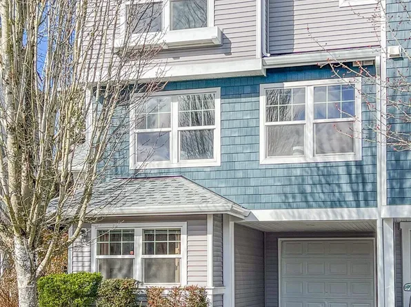 7005 Holly Park Drive S, Seattle, WA 98118