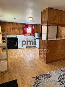 3rd image of 687 Ada St