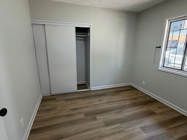8464 S Avalon Blvd — Photo 5