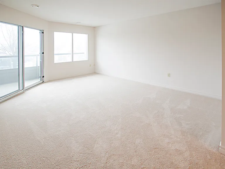 560 Queen St S #411 — Photo 6