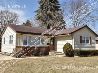 6751 N 90th St, Milwaukee, WI 53224