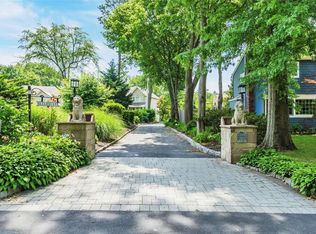 74 Hazard Ave, Huntington Station, NY 11746