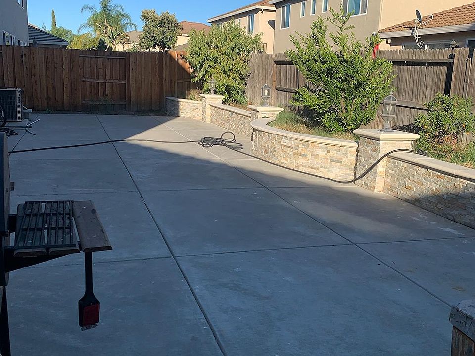 2nd image of 2256 Lonnie Beck Way