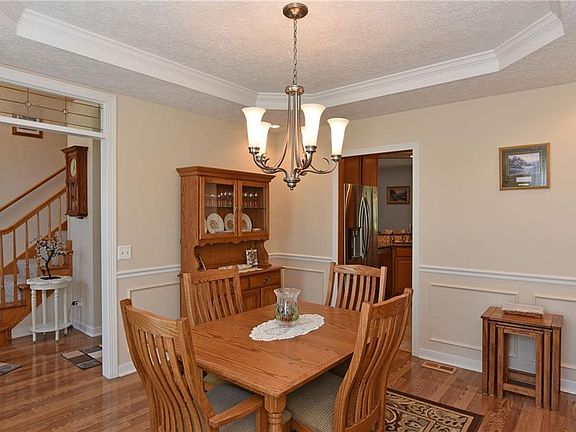 4th image of 2869 Shillingford Cir NW