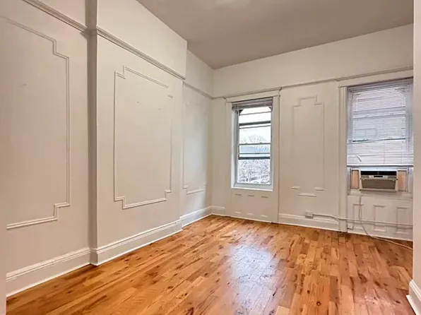 102 Marcus Garvey Boulevard image 2 of 4