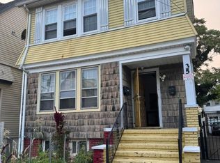 35 Oak Ave, Irvington, NJ 07111