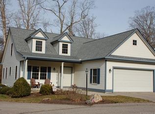 10 Clarks Ln, Niantic, CT 06357