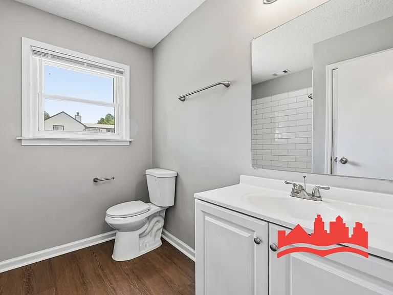 7243 Newling Ln — Photo 24