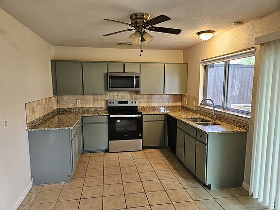 2nd image of 611 Dewberry Dr
