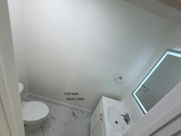 33 Grandview Ave #2 — Photo 5