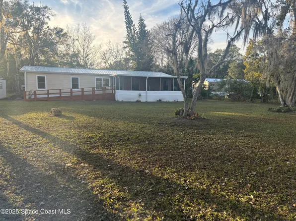 4870 Meadow Green Rd, Mims, FL 32754