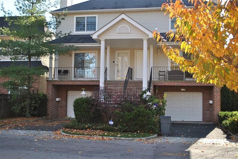 1st image of 136 Woodruff Ave