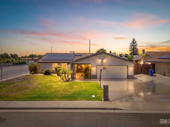 2700 Sierraglen Ct, Bakersfield, CA 93306
