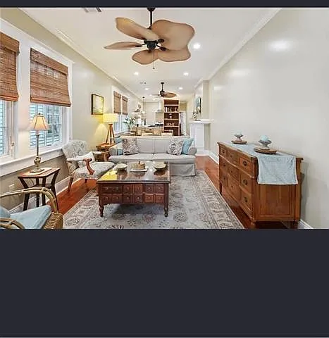 2 bed, 1.5 bath, 1000 sqft, $2,500 — Photo 3