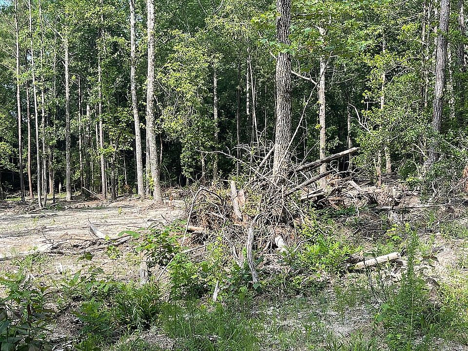 2nd image of Hillside Cir