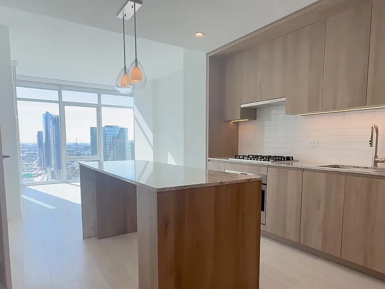 708 W Wayman St #2203 — Photo 6