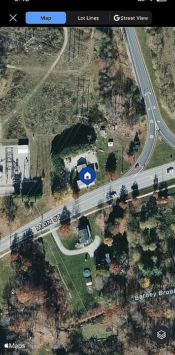 2nd image of 1032 Main St