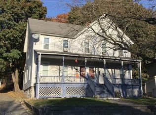31 Clinton St, Newton, NJ 07860