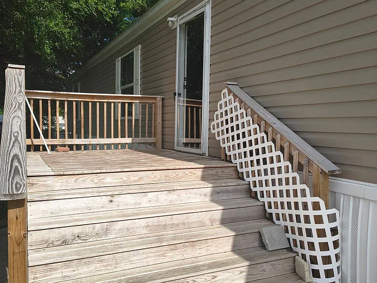 43 Sunset Ave — Photo 2