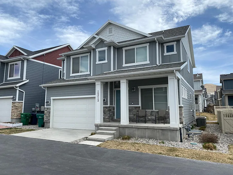 15213 S Bayonet Ct — Photo 1