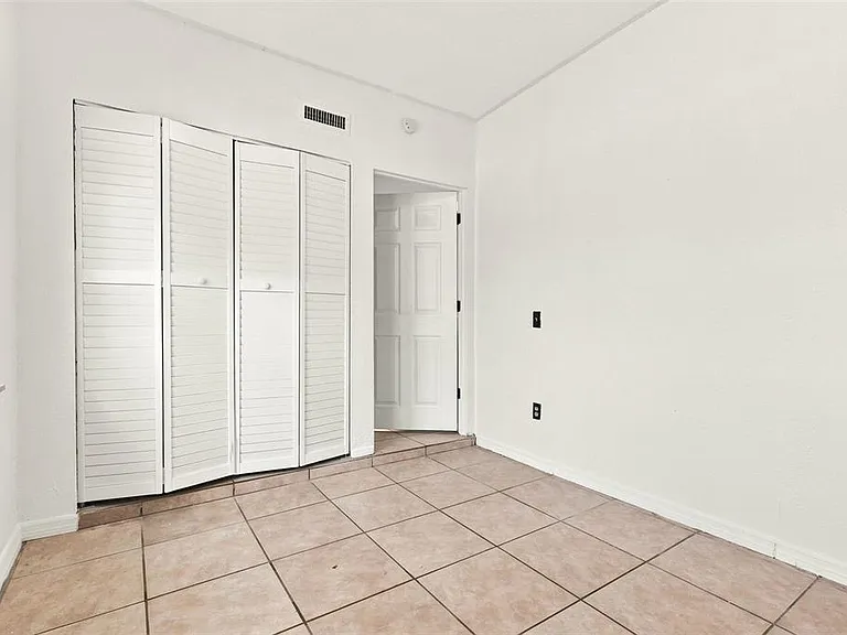 6714 Nina Rosa Dr #B — Photo 10