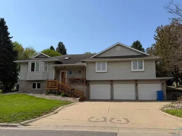 850 E Mill St, Akron, IA 51001
