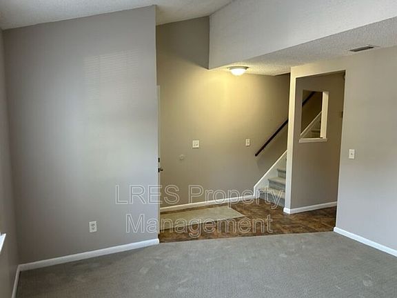 5th image of 816 W 25th St