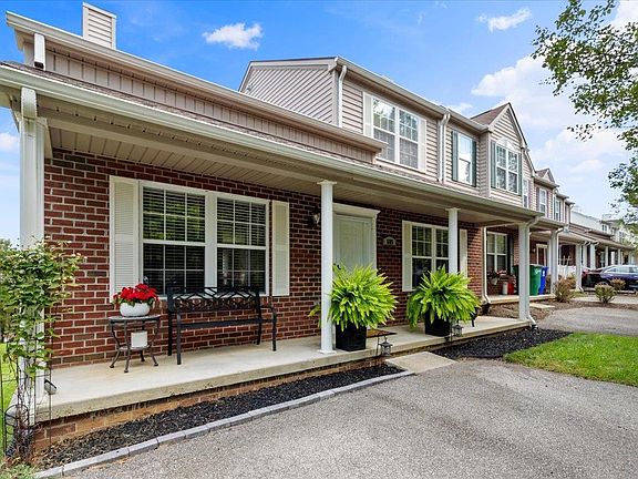 5th image of 605 Tall Oak Blvd