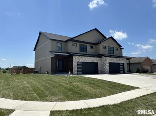 3800 Sugar Loaf Dr, Springfield, IL 62711