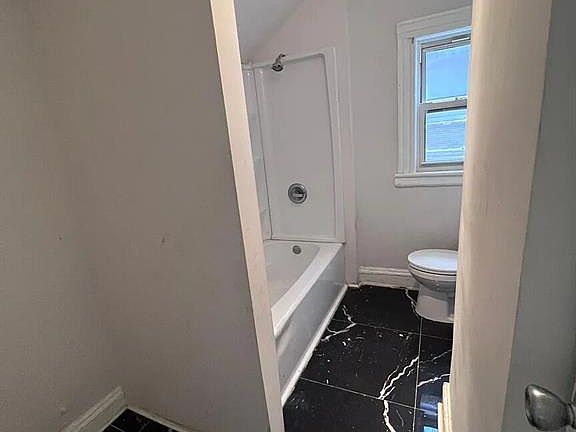 4th image of 87 Rosa Parks Blvd