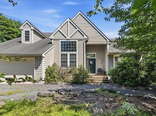 133 Conifer Ln, Pocono Pines, PA 18350
